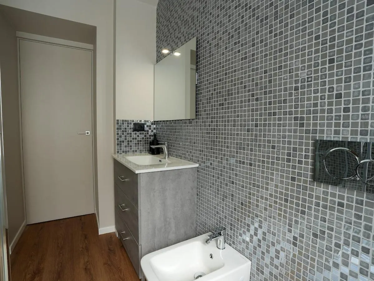 Vernazza Suite Cenova 0*,