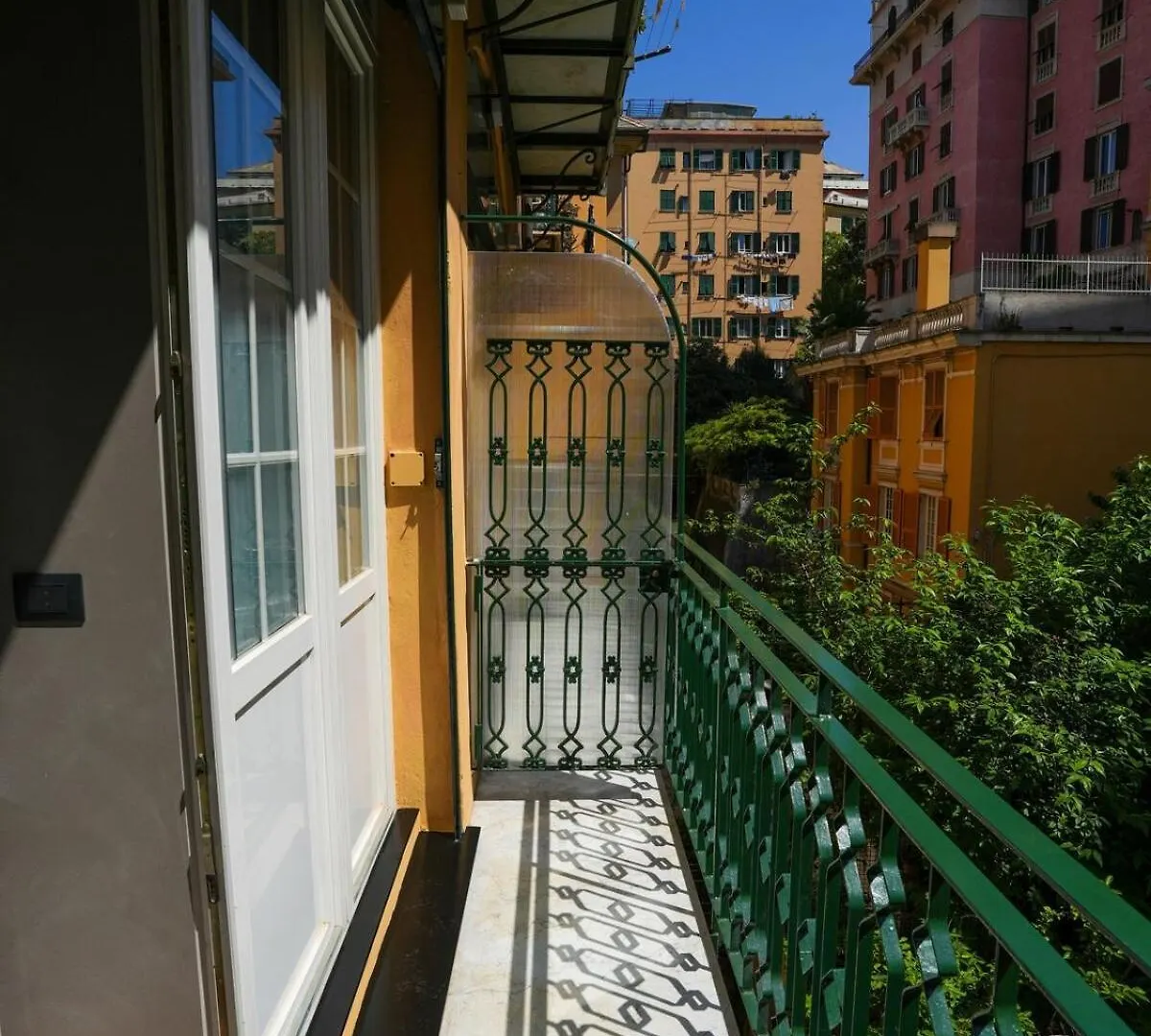Vernazza Suite ジェノヴァ アパート